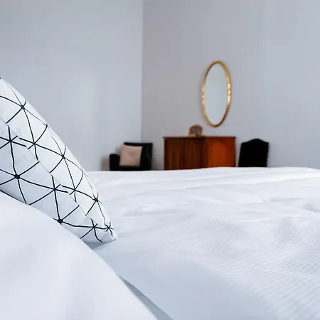 Apartamento Unique & Spacious 3br Historic Flat In Centre